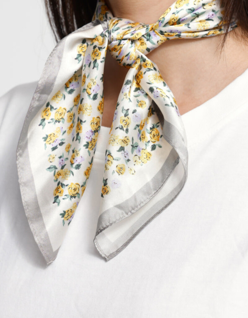 Ichi Ichi Milla scarf