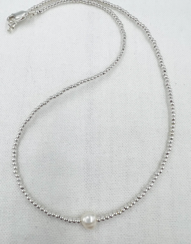 Saskia de Vries Saskia Pearl Leave on necklace