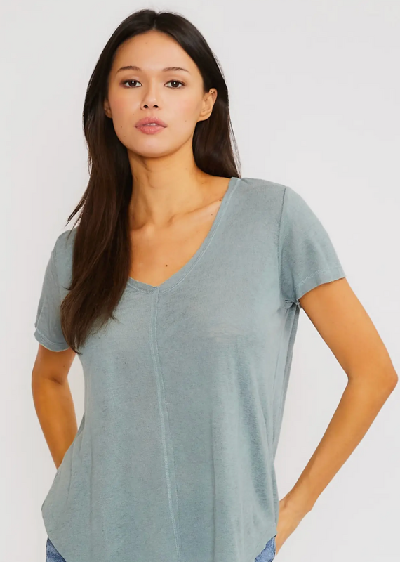 Seam Vneck Tee