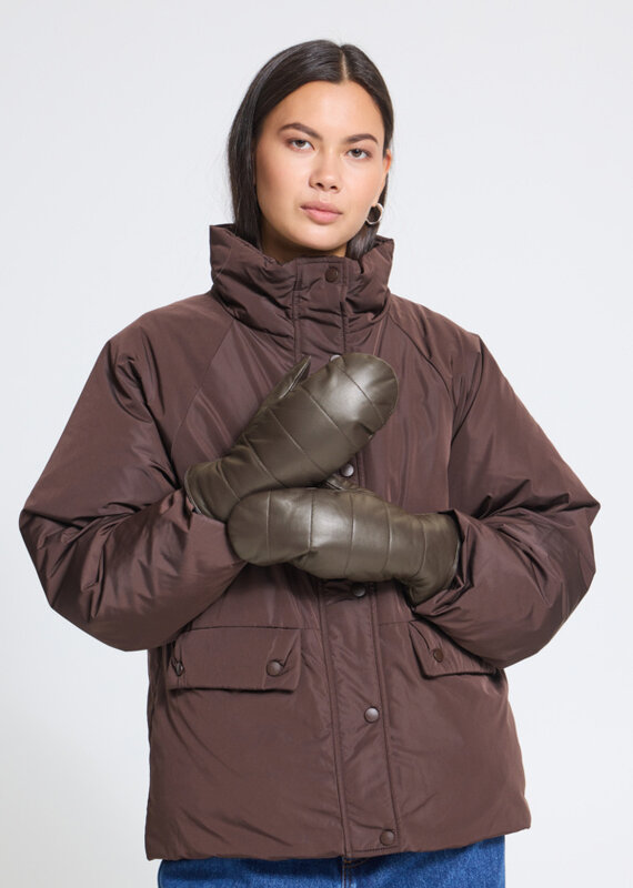 Ichi Nima mitt