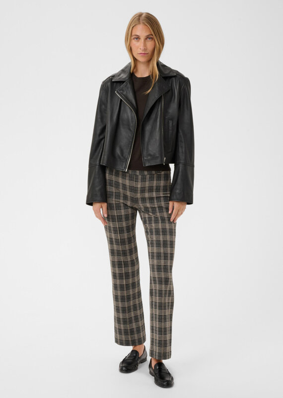 Part Two Pontas pant