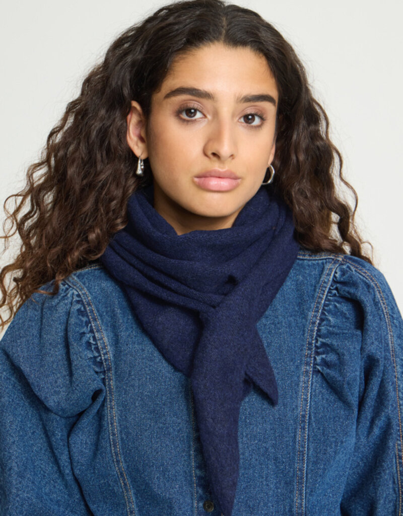 Ichi Ichi Gry scarf