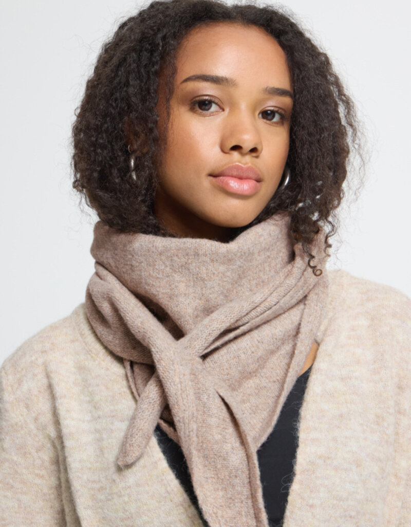 Ichi Ichi Gry scarf