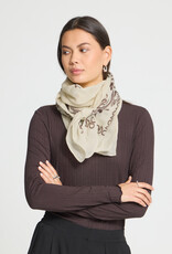 Ichi Ichi Mary scarf