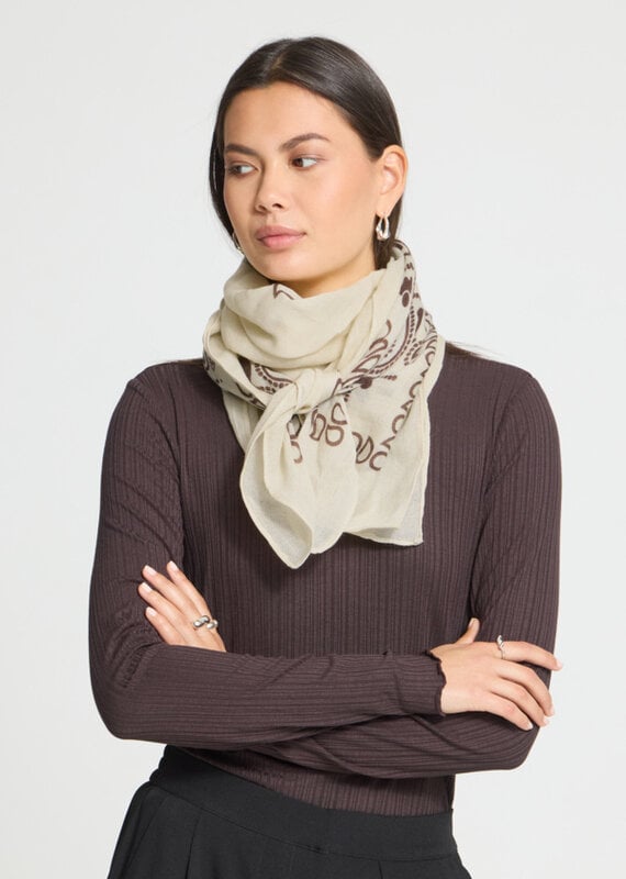 Ichi Mary scarf