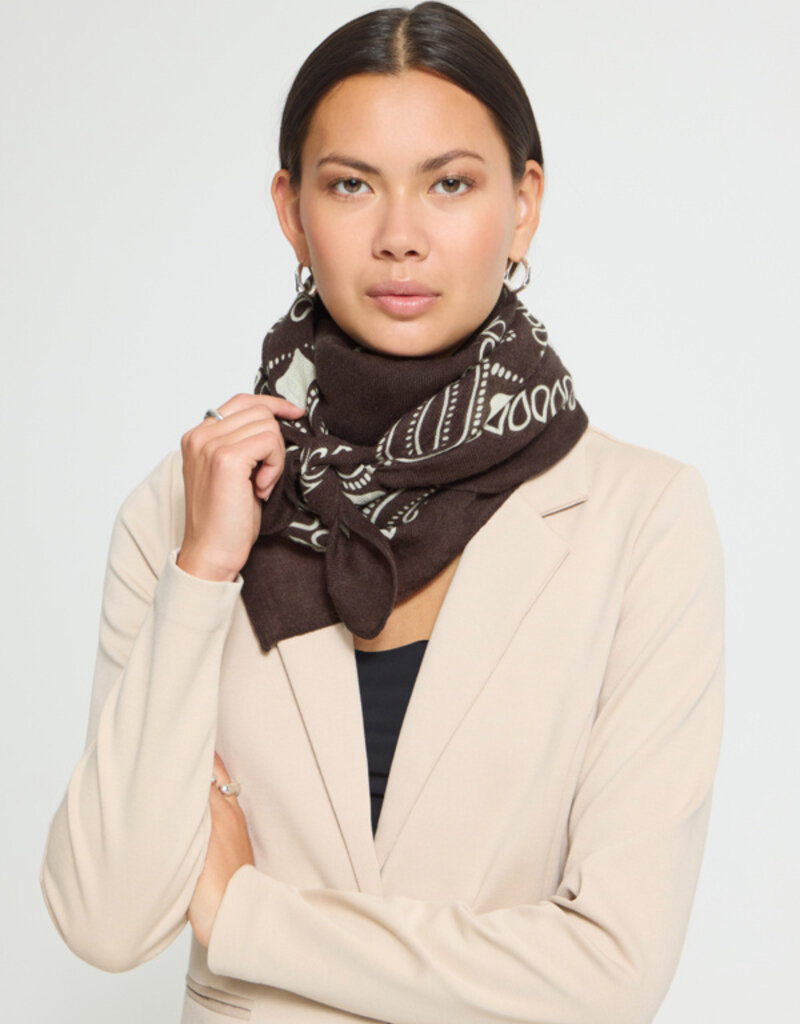Ichi Ichi Mary scarf