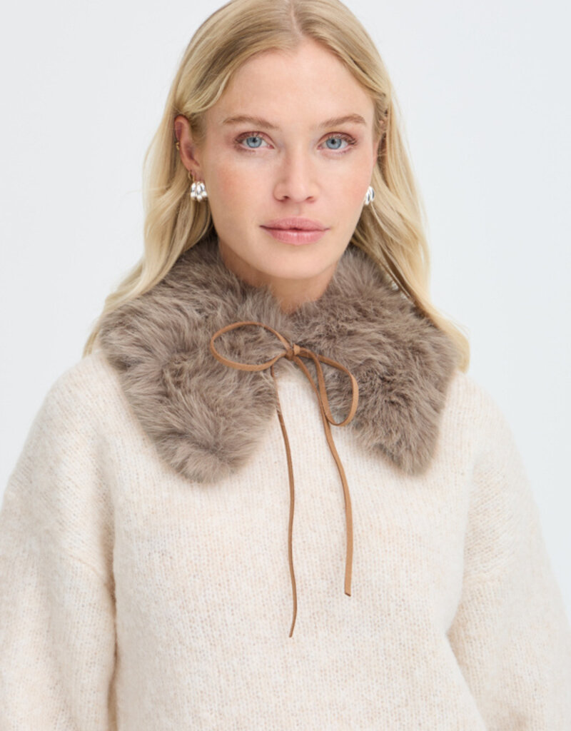 B.Young B.Young Vifaux scarf