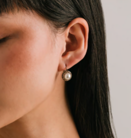 Lover's Tempo Mirel Pearl Clip