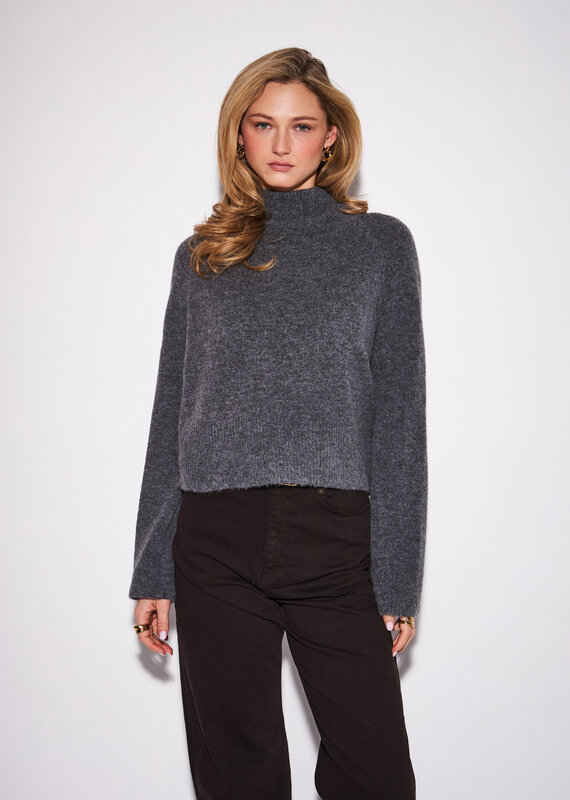 John & Jenn Oliver Mockneck