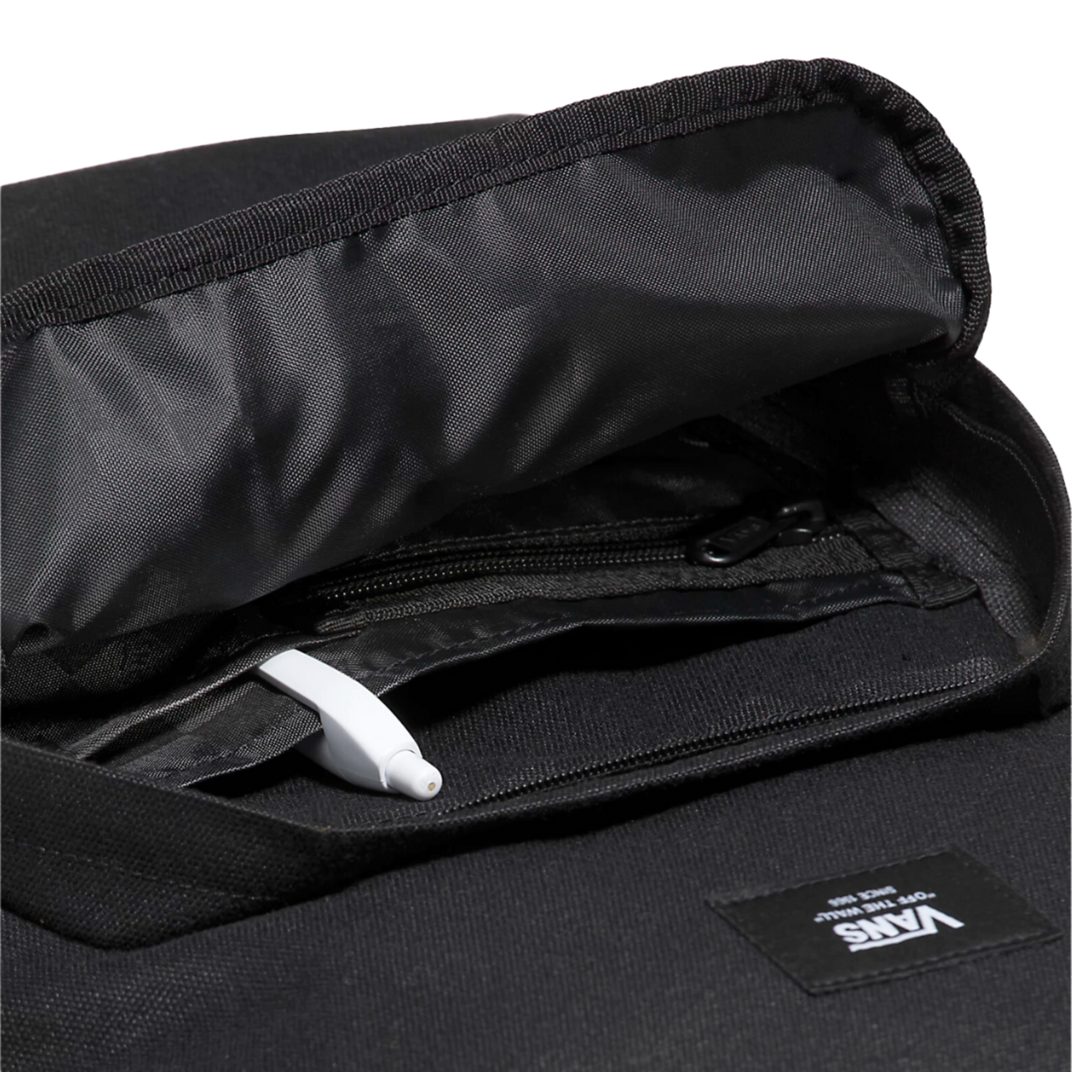 Vans U OLD SKOOL TREK BACKPACK BLACK - Industry Skate & Snow