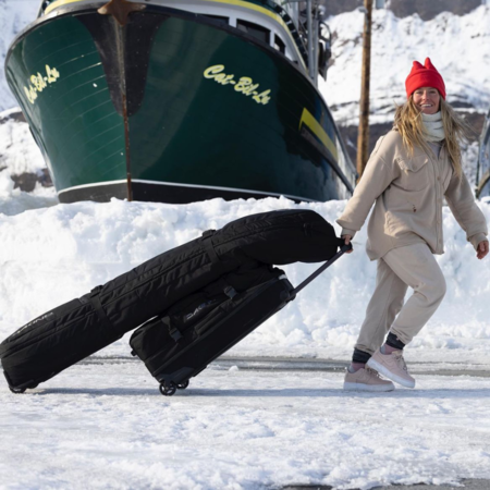 SNOWBOARD BAGS & LUGGAGE