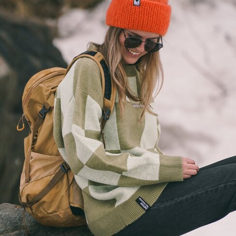 NOTICE THE RECKLESS NOTICE THE RECKLESS MOSS SWEATER