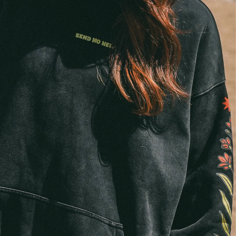 NOTICE THE RECKLESS NOTICE THE RECKLESS SEND NO HELP HOODIE