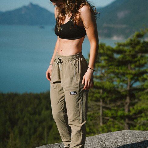 NOTICE THE RECKLESS NOTICE THE RECKLESS DUNE HIKING PANTS