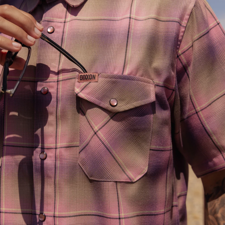 DIXXON DIXXON DESERT ROSE SHORTIE FLANNEL