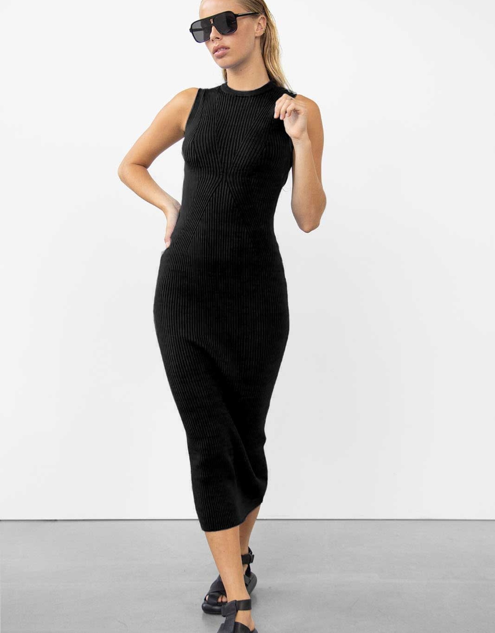 WithBlack WB Nana Rib Midi Dress