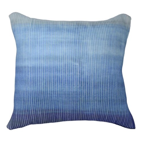 Coussin décoratif au dégradé tons de bleu Coussin décoratif au dégradé tons de bleu