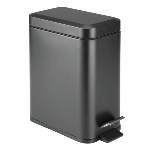 Poubelle à pédale rectangulaire de 5L noire par Interdesign Poubelle à pédale rectangulaire de 5L noire par Interdesign