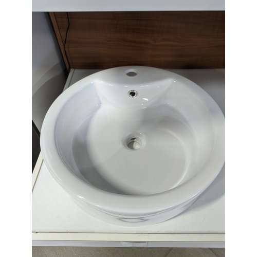 LIGANO d- LAVABO #43 19-1/4 X 19 X 5-5/8 PORCELAINE BLANCHE LIGANO d- LAVABO #43 19-1/4 X 19 X 5-5/8 PORCELAINE BLANCHE
