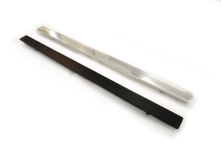 LIGANO POIGNEE LONGUE NOIRE POUR VANITE SAPHIR 48PO