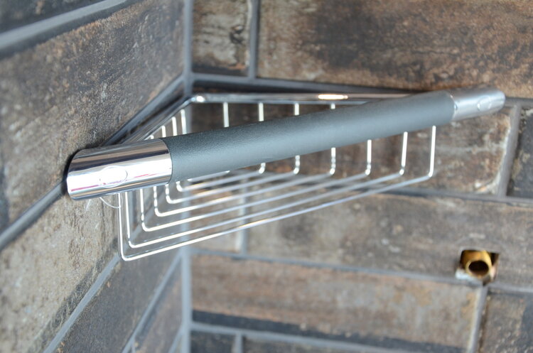 ZITTA Discontinué - Démo - Barre d'appui avec panier noir