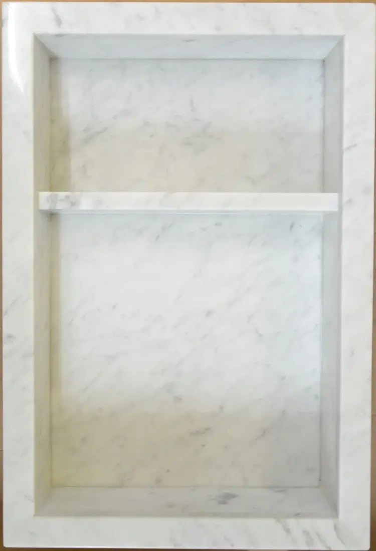 LIGANO NICHE EN MARBRE BLANC MOUCHETE GRIS 14X21X4