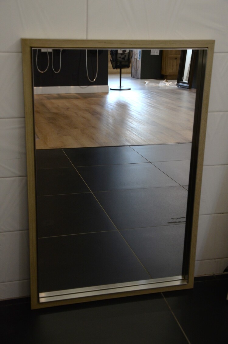 RENWIL Discontinué - Miroir bois gris pale et stainless 24 x 36po