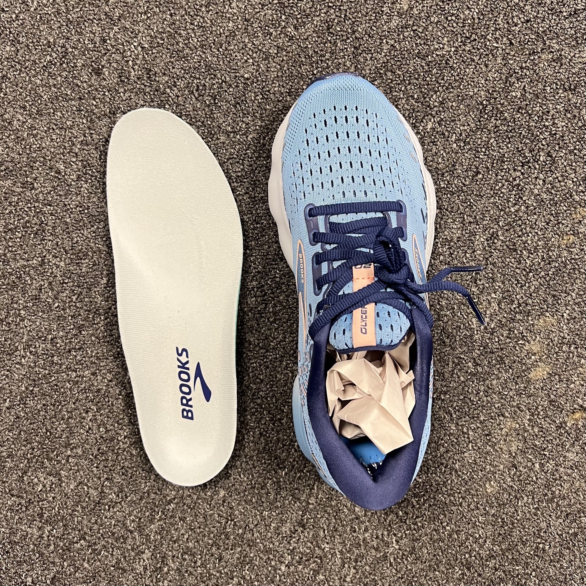 drying wet running shoes