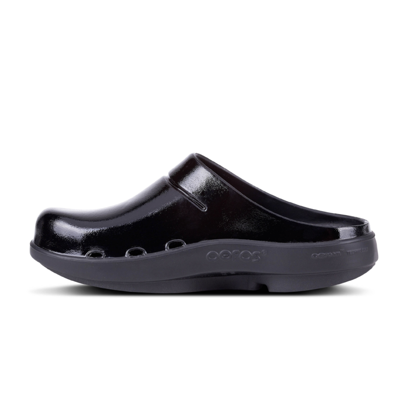 OOfos OOcloog Clog Luxe, Black