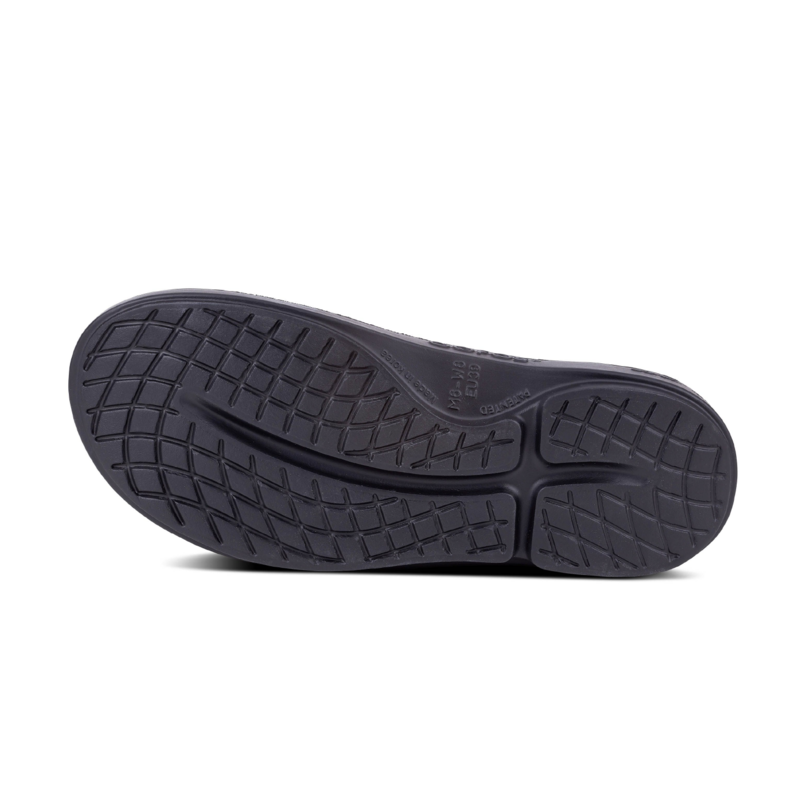 OOfos OOcloog Clog, Matte Black