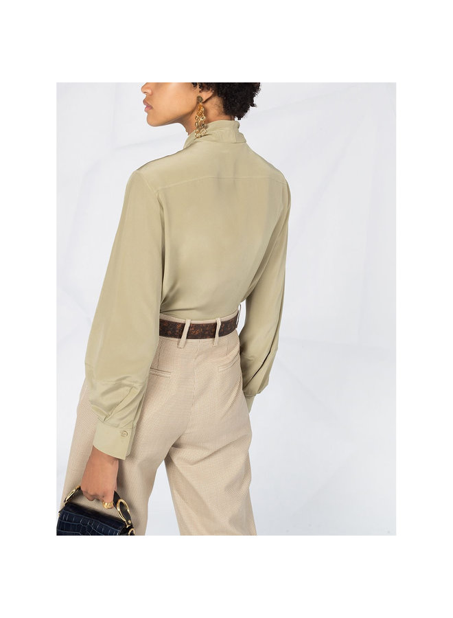 Long Sleeve Blouse Front Tie in Silk in Green