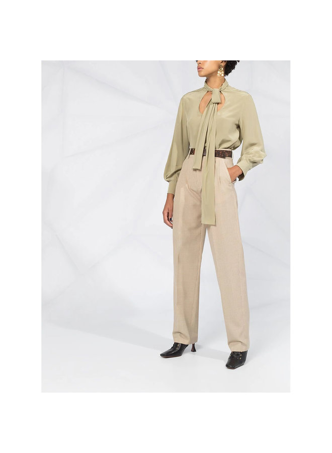 Long Sleeve Blouse Front Tie in Silk in Green