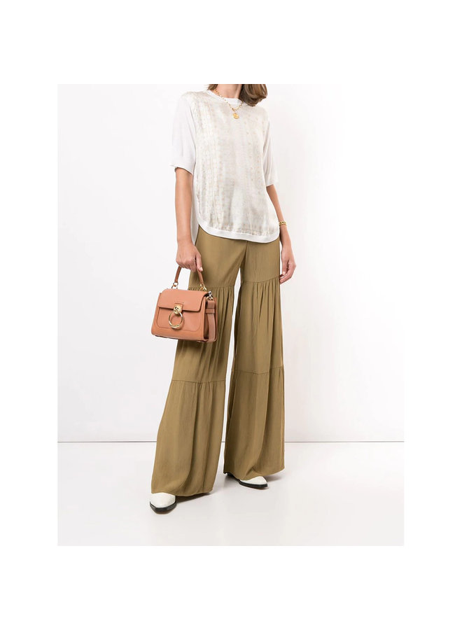 Small Tess Day Crossbody Bag in Leather in Pink Nude