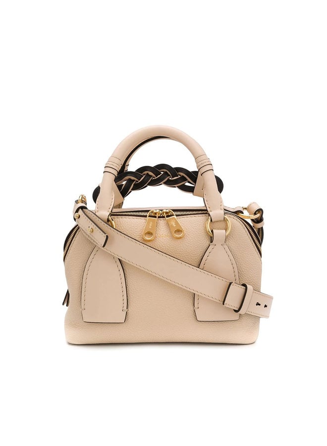 Daria Small Tote Bag in Leather in Sweet Beige