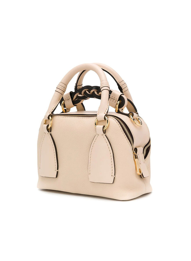 Daria Small Tote Bag in Leather in Sweet Beige