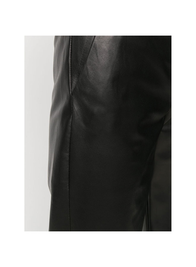 Straight Leg Pants in Leather in Black