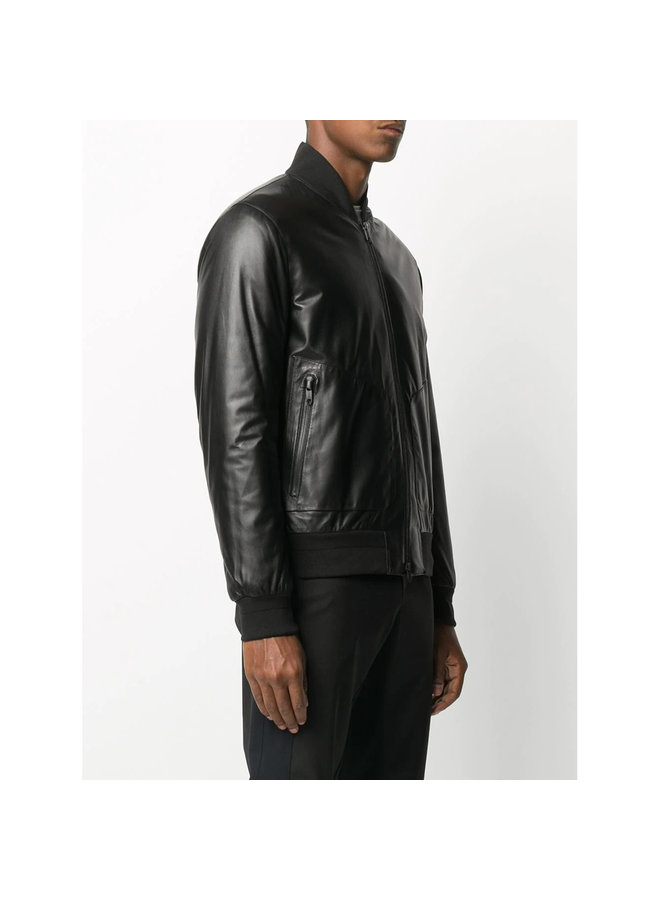 Bomber Jacket in Leather in Black