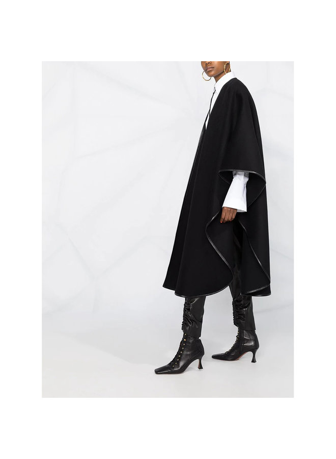 Oversized Poncho Cape in Cashmere Wool in Black
