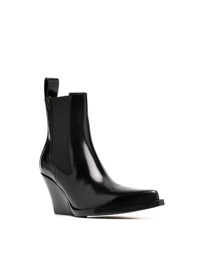 Lean Mid Heel Ankle Boots in Calf Leather in Black