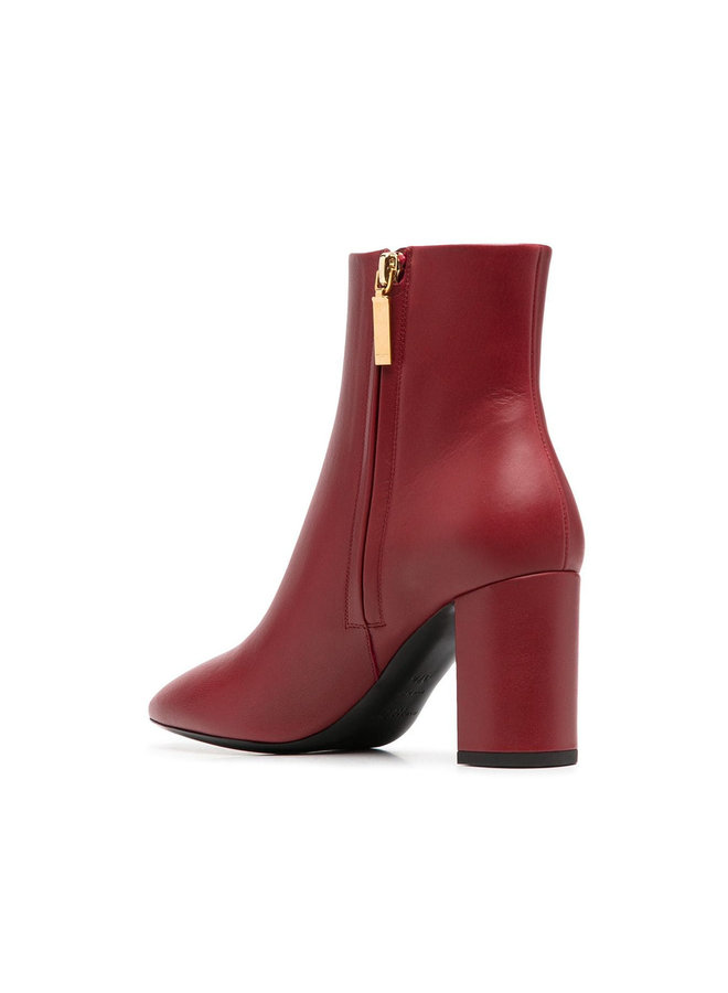 Mid Heel Ankle Boots in Leather in Opyum Red