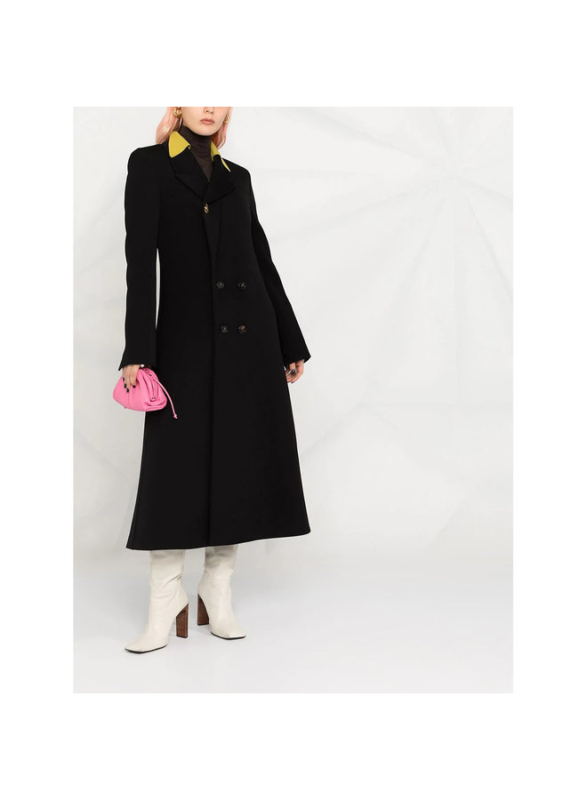 Double Breasted Coat in Wool in Black