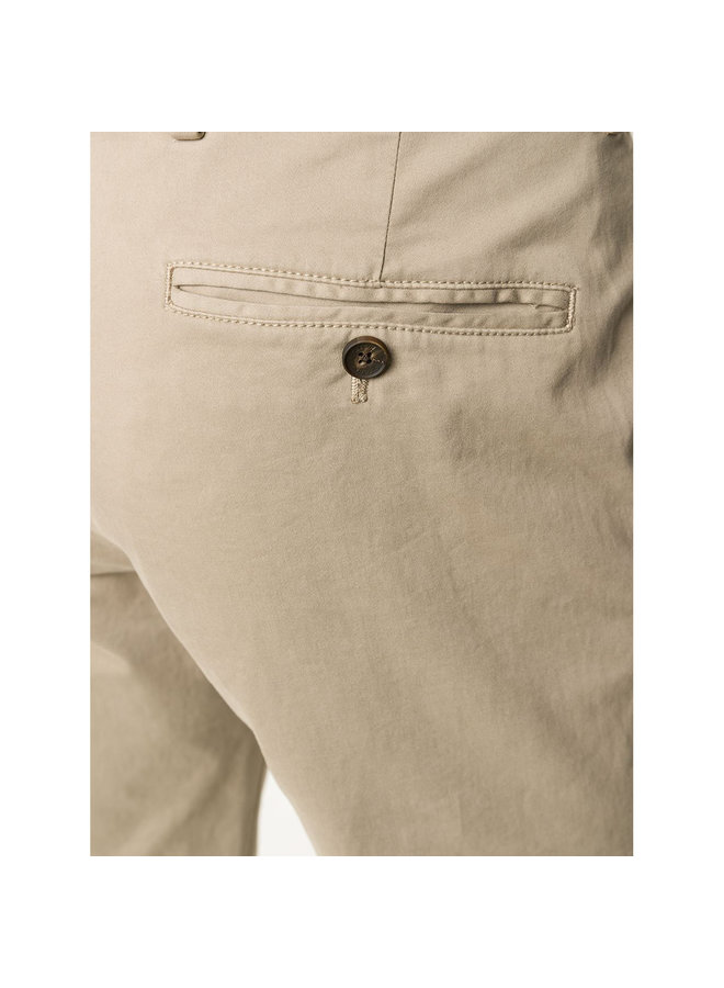 Straight Leg Casual Pants in Stretch Cotton in Camel