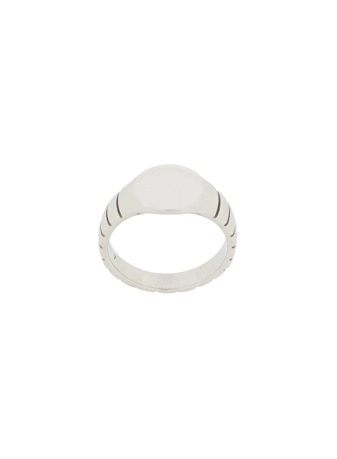 Signore Round Signet Ring in Silver