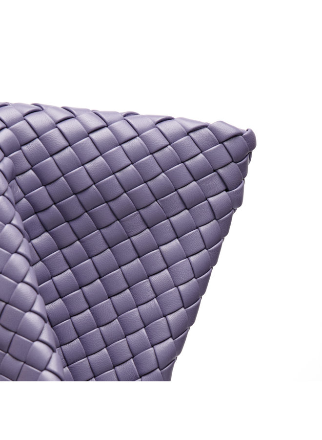 The Crisscross Intrecciato Clutch Bag in Leather in Lavender