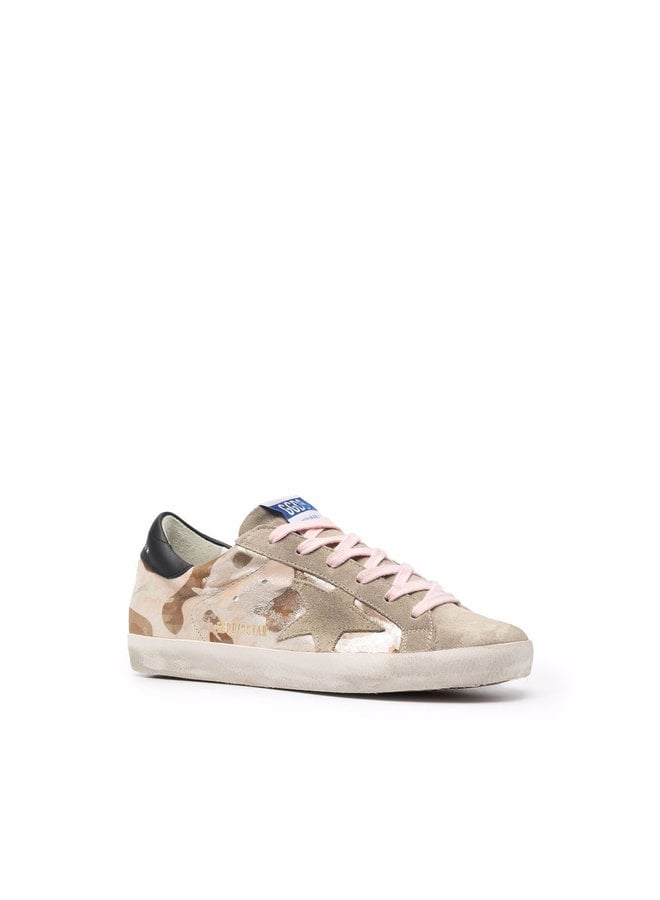 Superstar Low Top Sneakers in Camouflage in Taupe