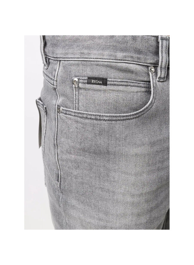 Slim Fit Jeans in Stone Wash Grey