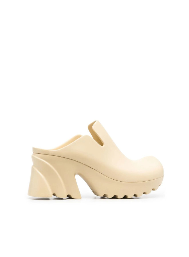 Flash Mid Heel Mules in Rubber in Tapioca