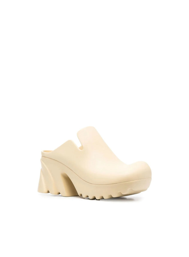 Flash Mid Heel Mules in Rubber in Tapioca