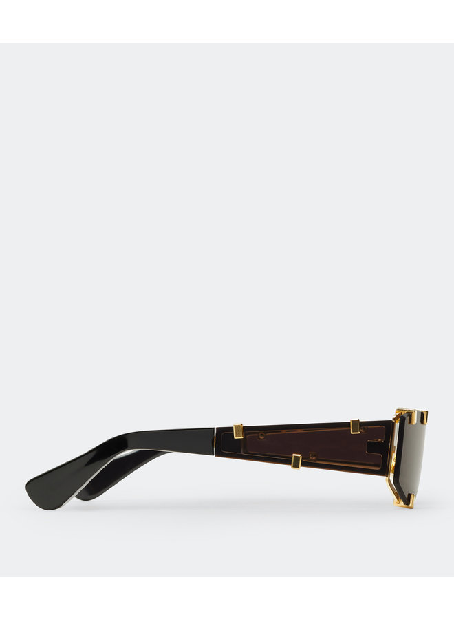 Square Frame Sunglasses in Black/Gold