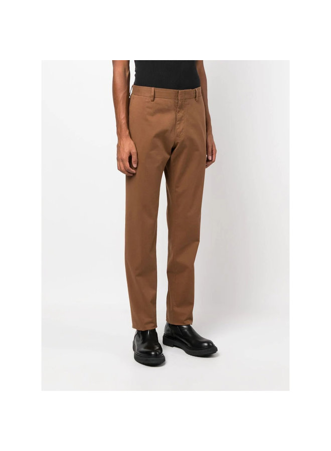 Straight Leg Chino Pants in Vicuna